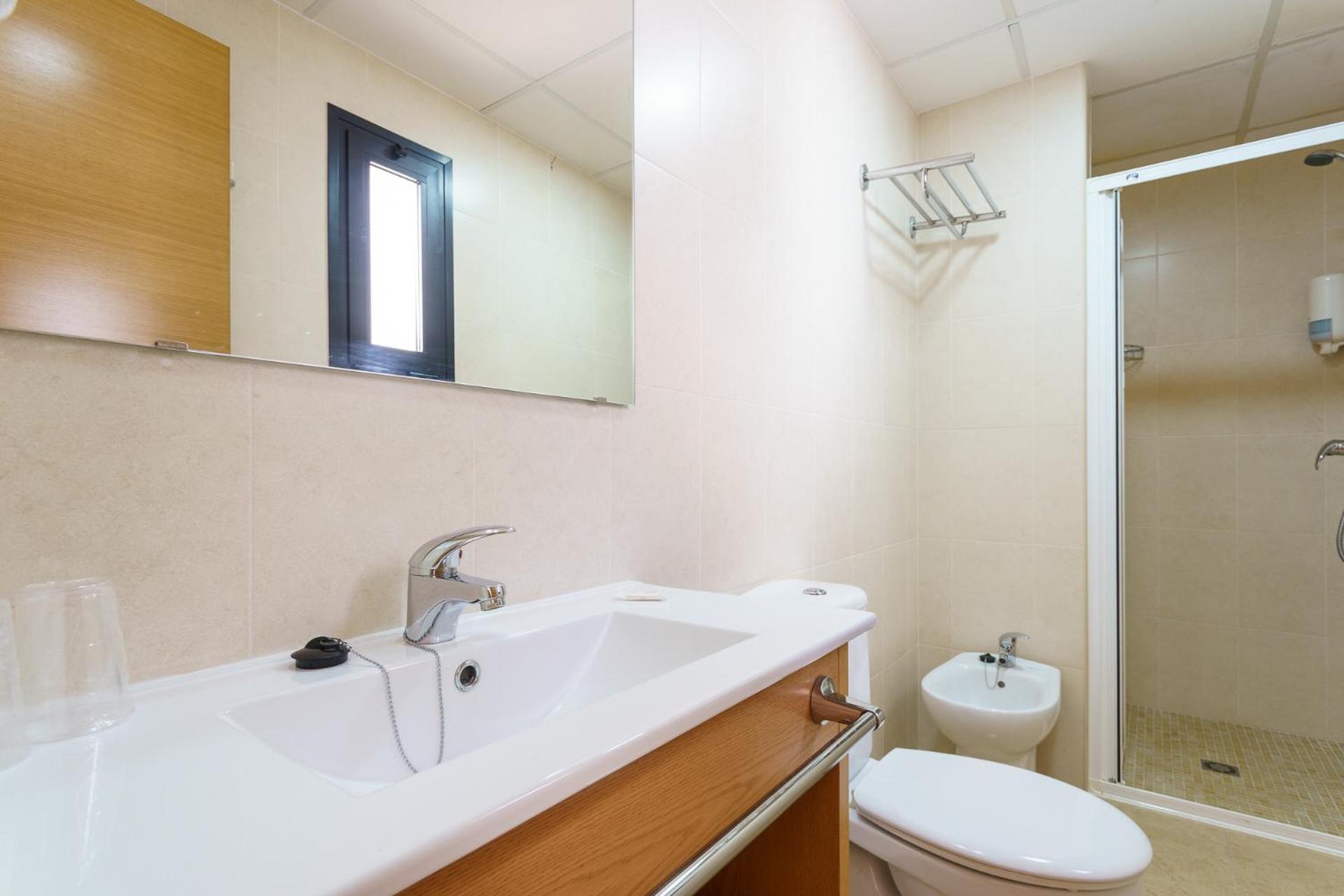 Hostal Costabella Powered By Faro Homes Fuengirola Room photo